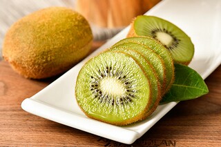 描写流星雨的句子（描写流星雨的句子有哪些）